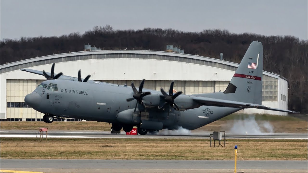 Close Range Military Training | C-17 and C-130J-30 Touch and Go’s | Stewart International Airport