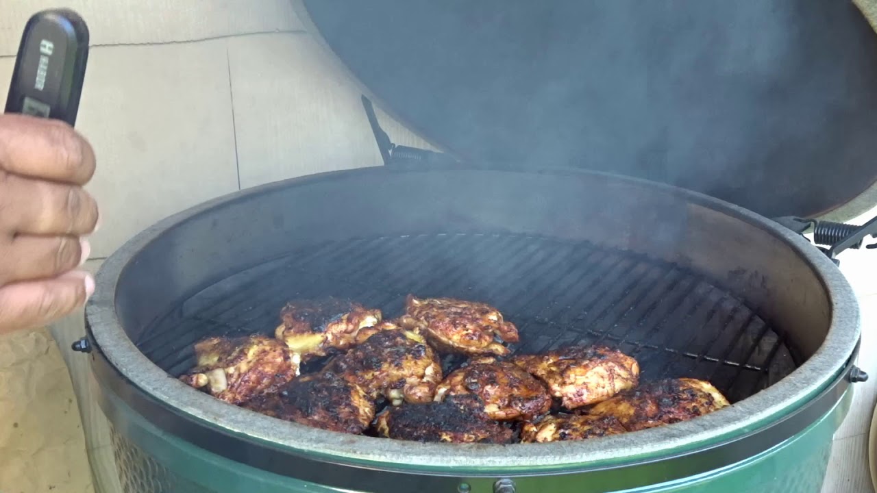 SDSBBQ - Grilling Chicken Thighs on the Big Green Egg
