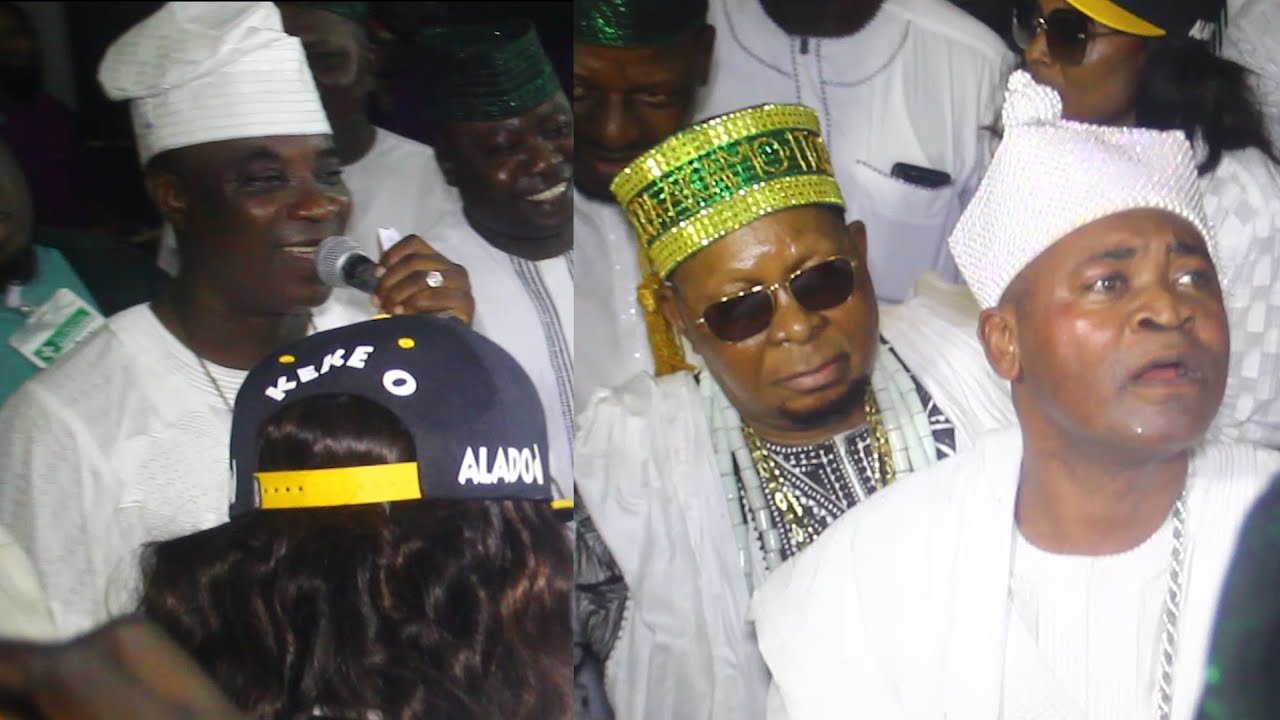 OBA AKOREDE FATAI AKAMO DRAG ALADO OF MUSHIN ON STAGE TO SPRAY MONEY ON K1 @ONITORI60TH BIRTHDAY