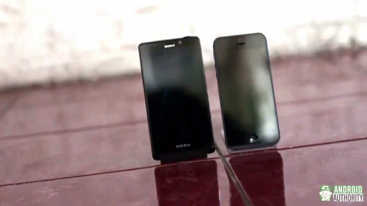 iPhone 5 vs Sony Xperia T