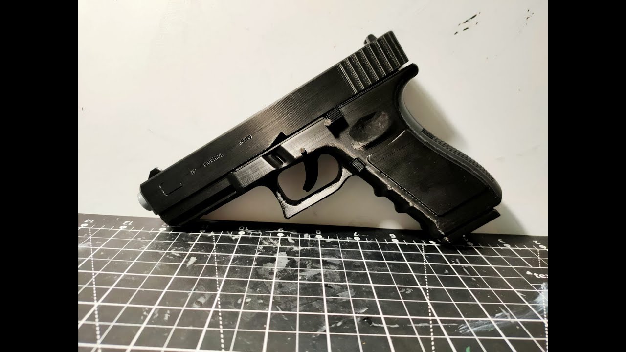 3D printed Glock 17 gen 3 prop replica