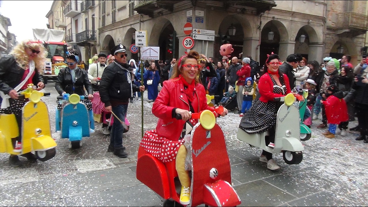 1a P. Gran Carnevalone di Trino, Banda, Carri, Gruppi Folkloritici