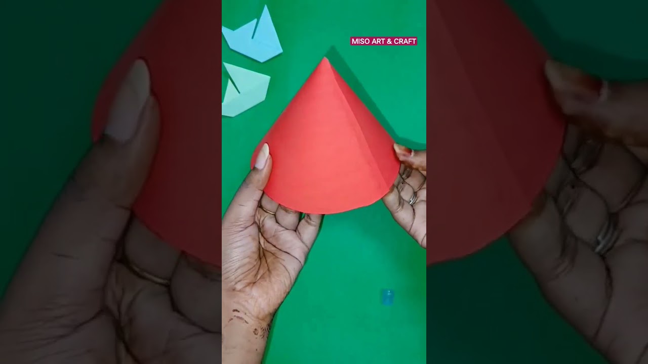 Attractive 🔥🔥Christmas Santa cap making 🎅.. Christmas day special craft..#shorts #origami #chirstmas