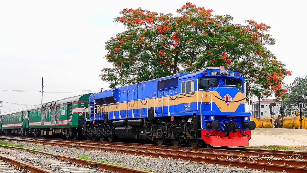 Brand New American EMD GT42AC 6604 Locomotive with Down Sundarban Express left Ishwardi Junction Stn
