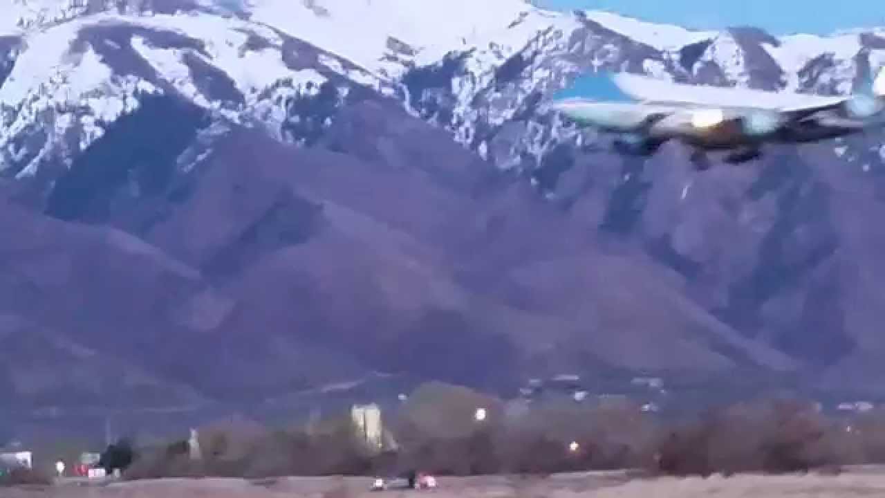 Air Force One landing at HAFB, UT ON 4/2/15