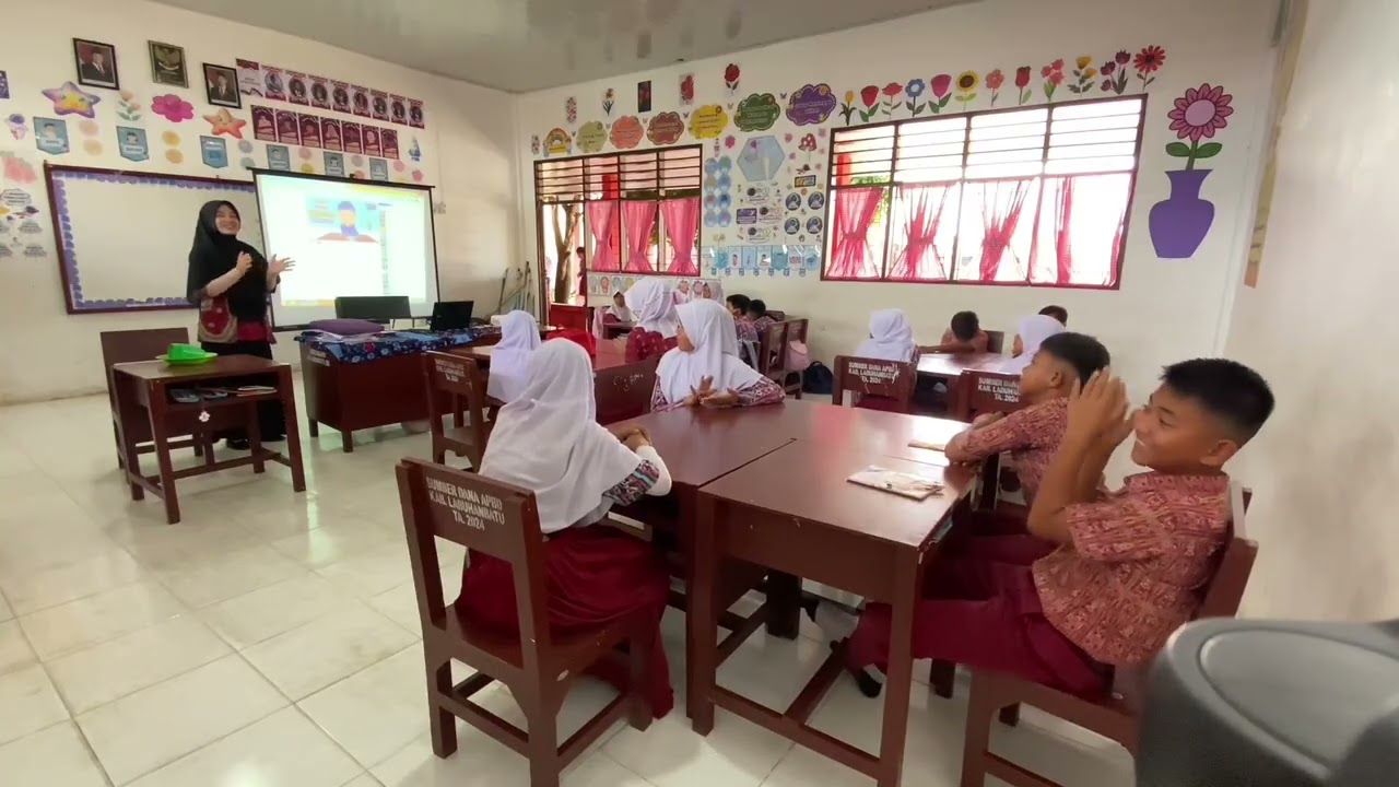 ADAB MAKAN DAN MINUM