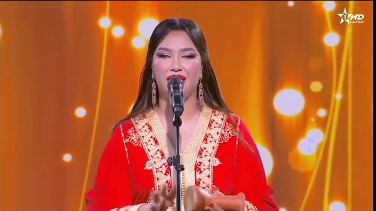 سهام المسفيوية في عيطة العمالة مع مجموعة ولاد بن عكيدة على برنامج جماعتنا زينة Siham El Mesfiouia