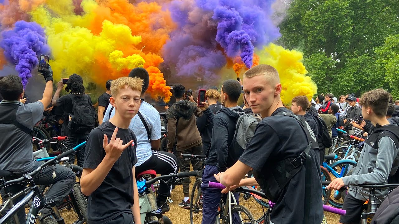 САМЫЙ БОЛЬШОЙ вилли-райд в Великобритании! Лондон BIKESTORMZ