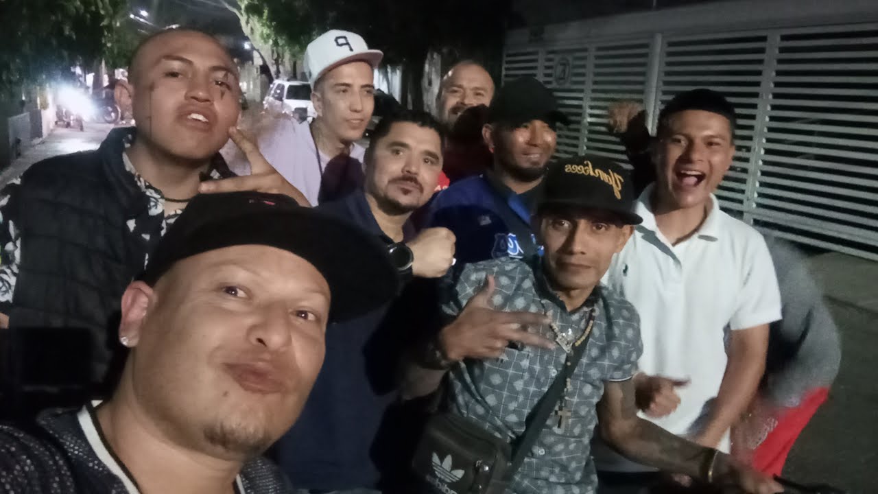 Hoy tocó compartir...me quedaré en mi casa #salveseelquequiera 🙏😱