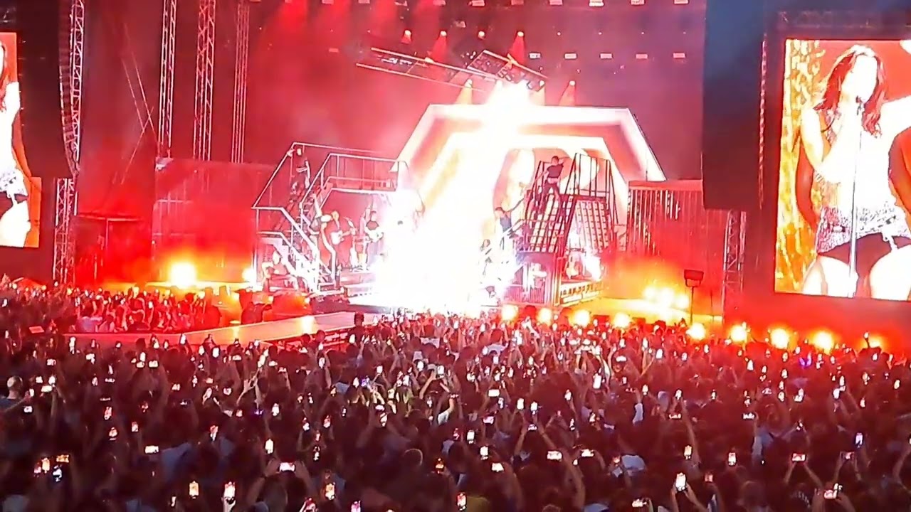Dua Lipa - Intro + Training Season - 09.06.2024 Pula Arena (Amphitheatrum) Croatia