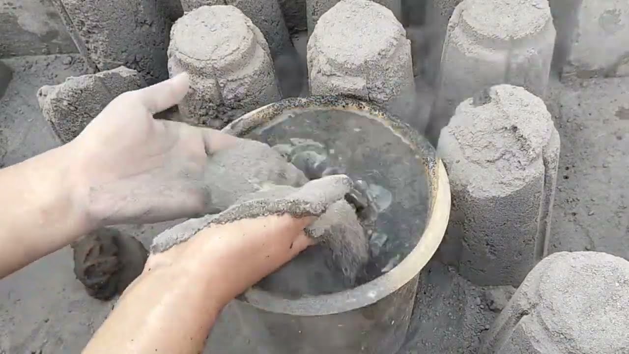 ASMR: super dusty soft crispy charcoal sand tombs crumble dry+water in mini bucket/mazydar 🤤💯