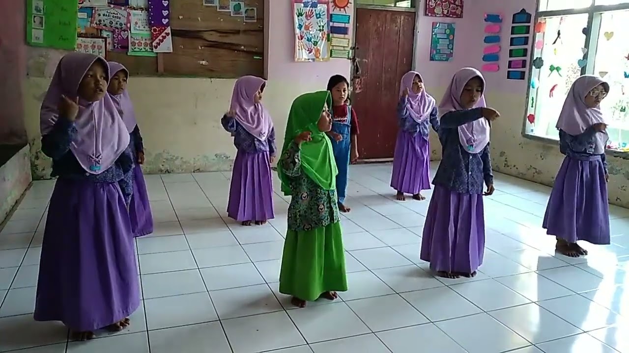 Latihan Karaoke Peragaan Asmaul Husna Part 2
