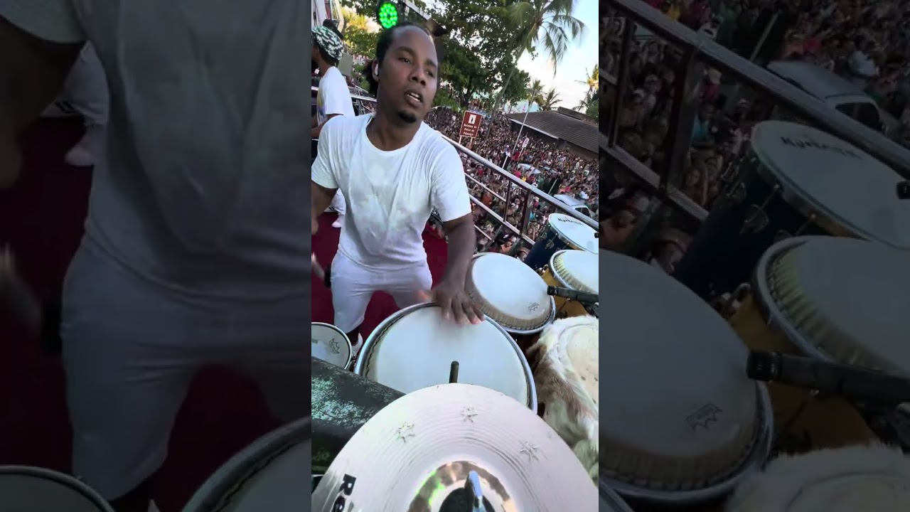 Tiago Nunes ( tocando com BELL MARQUES )