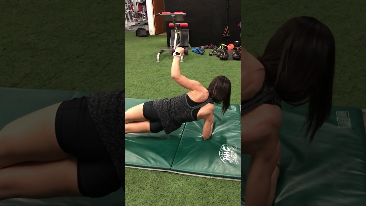 Exercise Core Side plank with rear fly