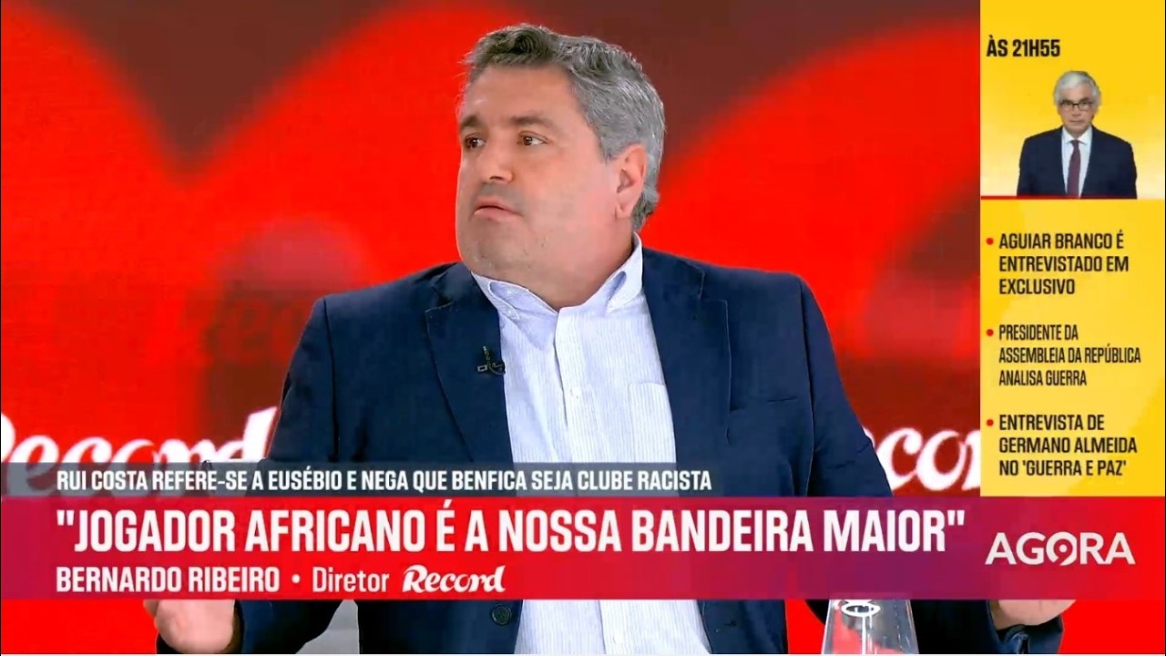 «Primeira vez que Rui Costa fala do caso Prestianni é à porta da farmácia. É para lá de amadorismo»
