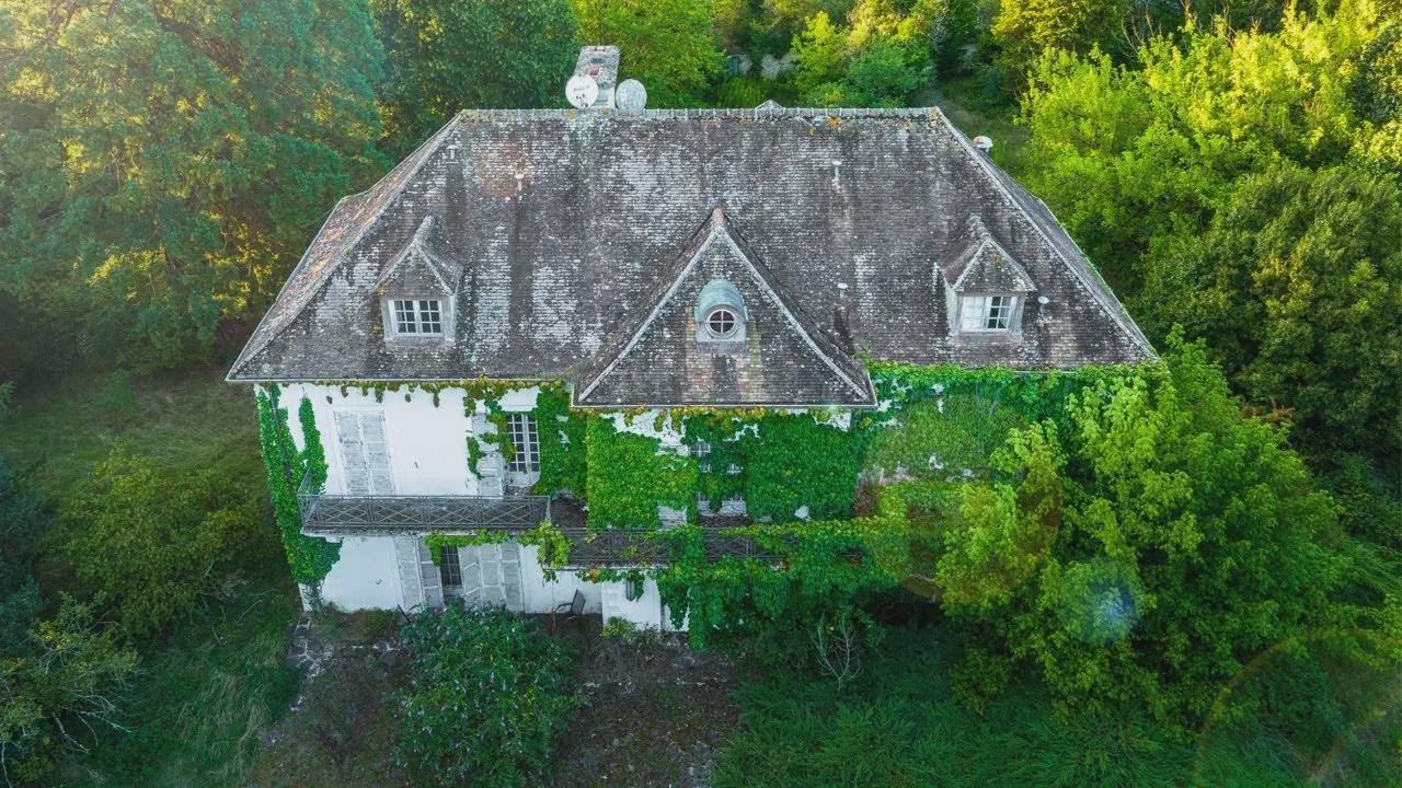 Conacul de milioane al unei familii ruse abandonate – Dispăruți fără urmă