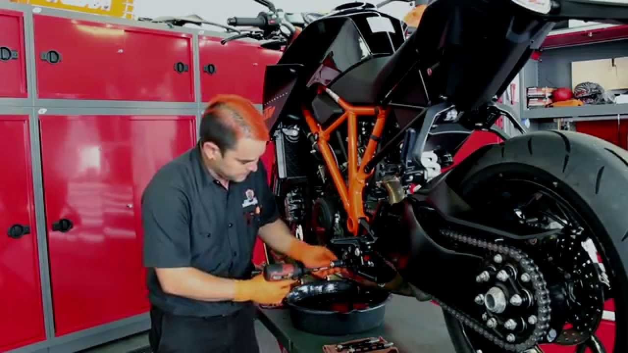 Sonic's Service Corner - Go AZ Oil Change