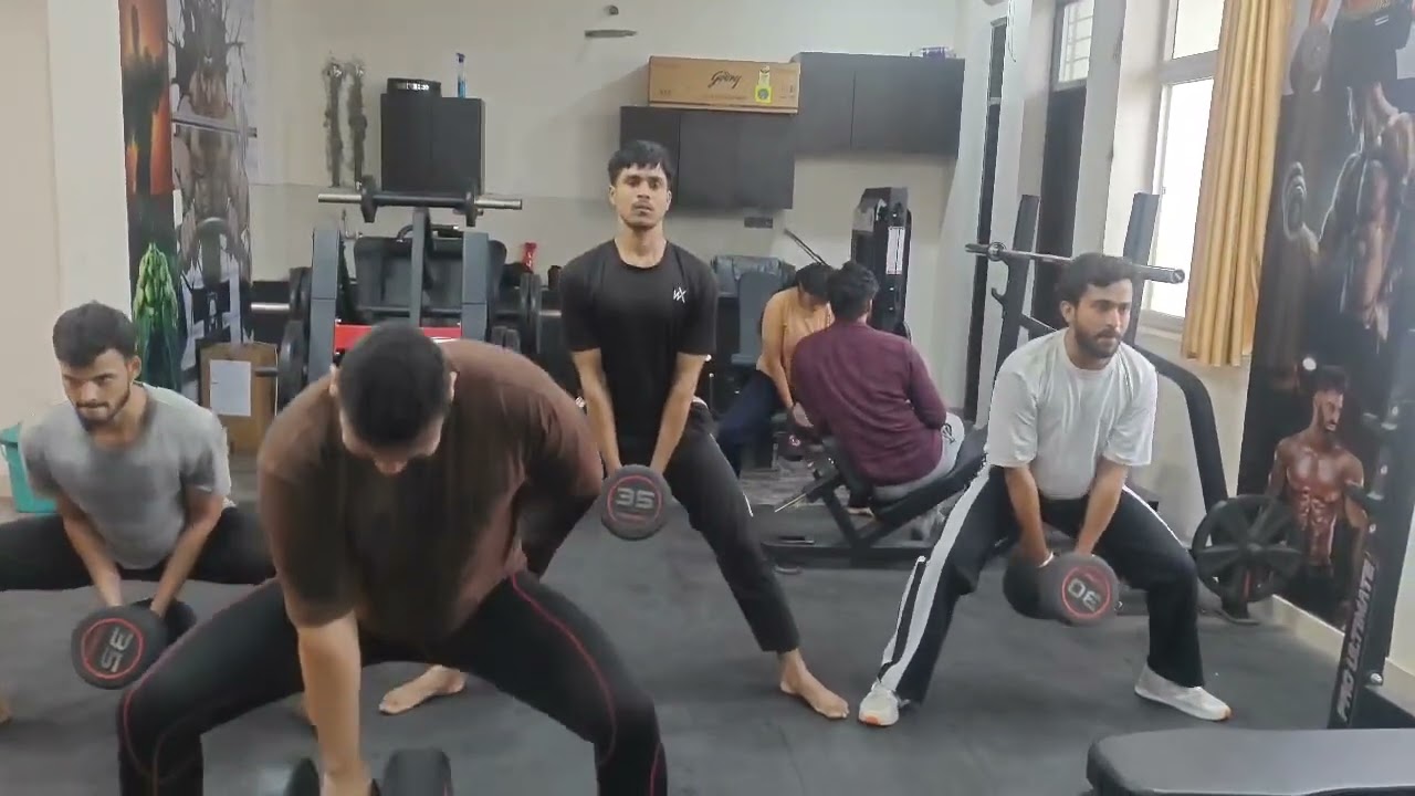 Leg Day 🤯 #youtubeshorts #trending #song #shorts #vijendragym #viralvideo #gym #desi #leg #workout