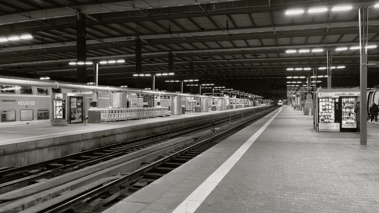 Hauptbahnhof M&uuml;nchen: Einfahrt RE1 von Eichst&auml;tt