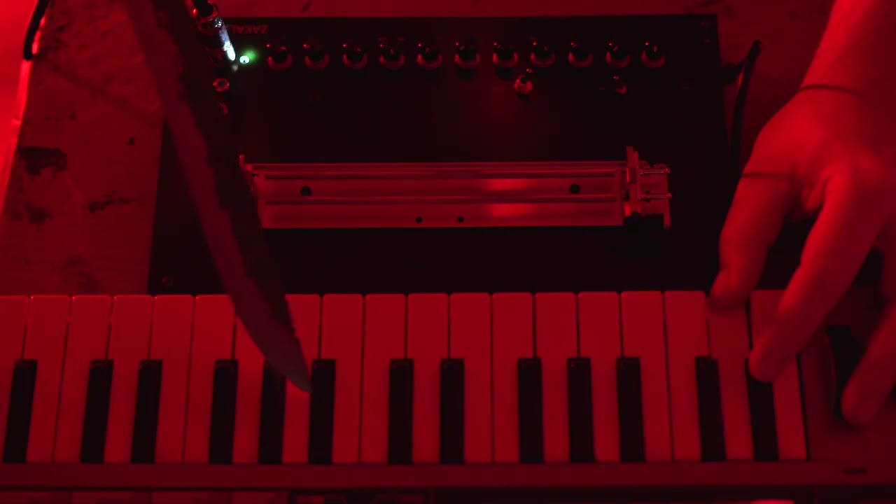 microKorg and Colossus Audio Zakal - Drone Improvisation #2