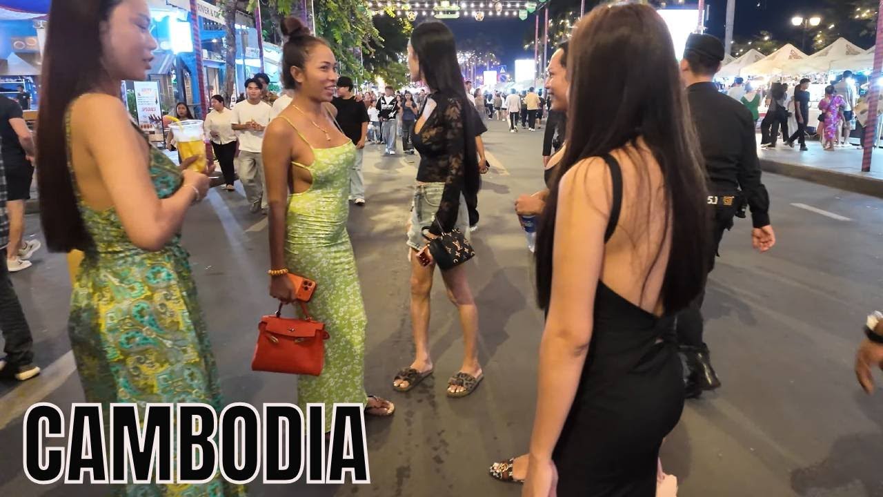 Siem Reap Water Festival Day 3 – Daytime Crowds & Riverside Celebration 🇰🇭