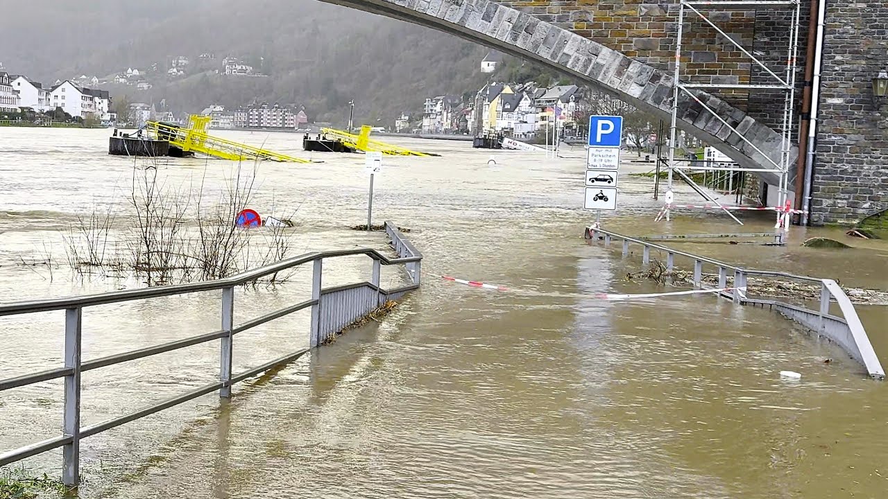Aktuelle Hochwasserlage in Cochem/Mosel 06.01.2025