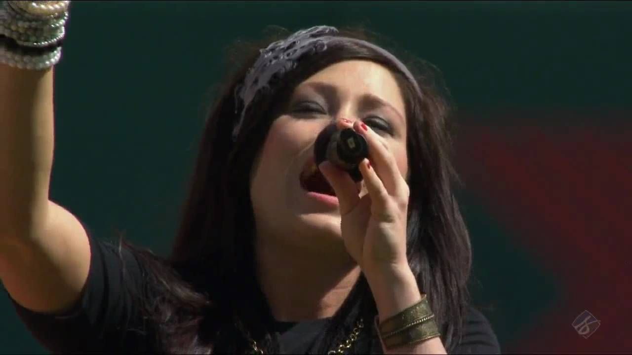 Kari Jobe - Healer LIVE
