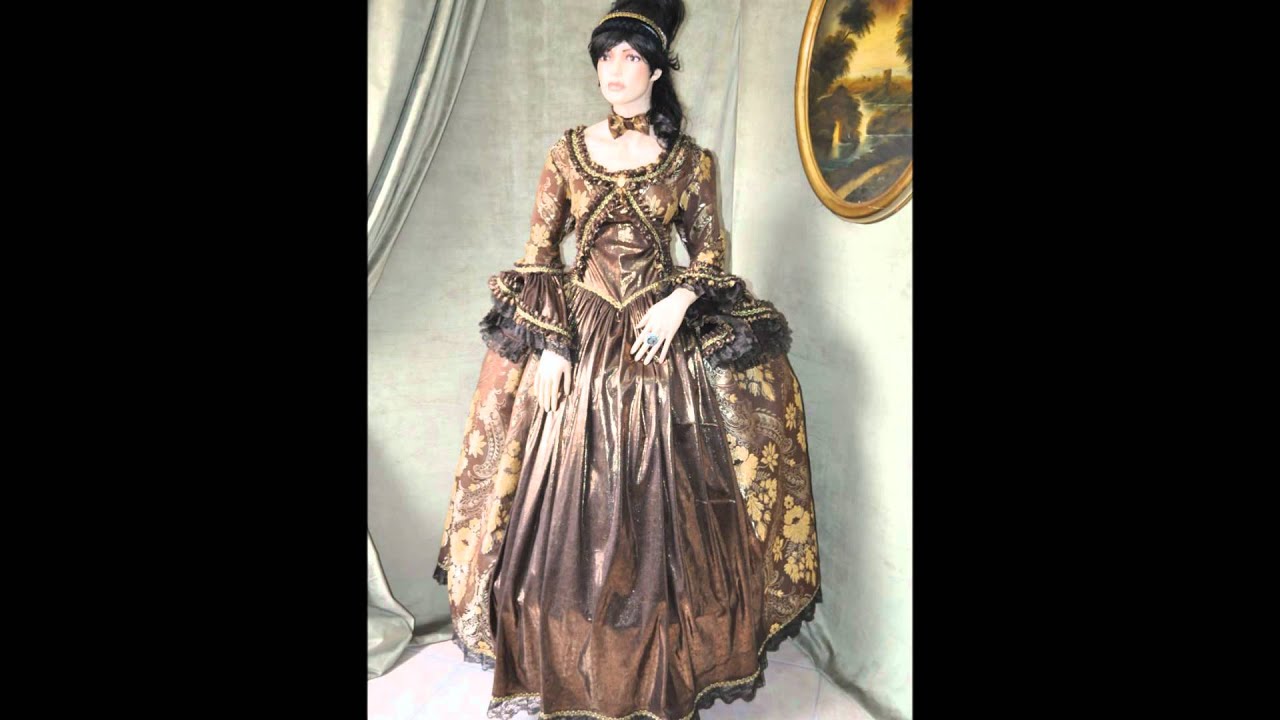 Abiti di carnevale, costumi per lo spettacolo, vestiti d'epoca.