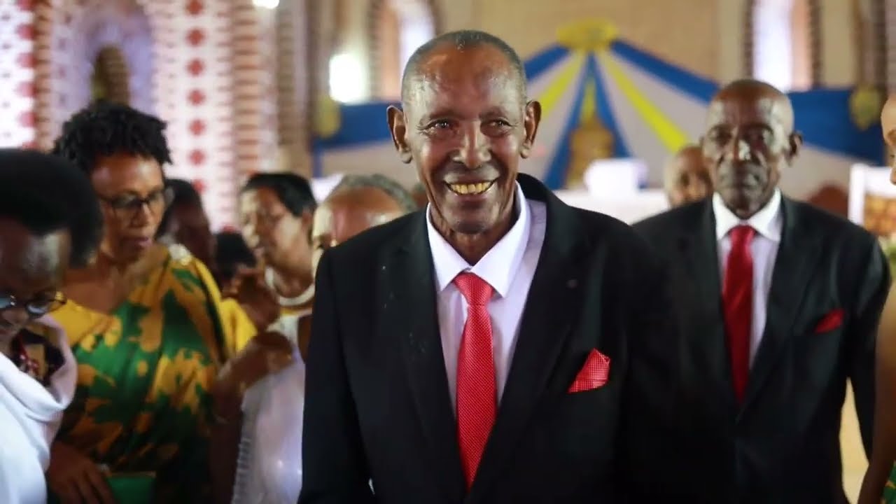 VIDEO: KWIZIHIZA YUBILEE HAMWE N'UMUNSI W'AMAVUKO. MICHEL  & CECILIA.