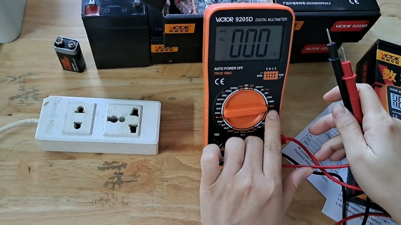 Đồng hồ vom cao cấp VICTOR 9205D TrueRMS. Giá 240k bh 06 tháng. Mẫu mới 2024. LH 0989.921.545