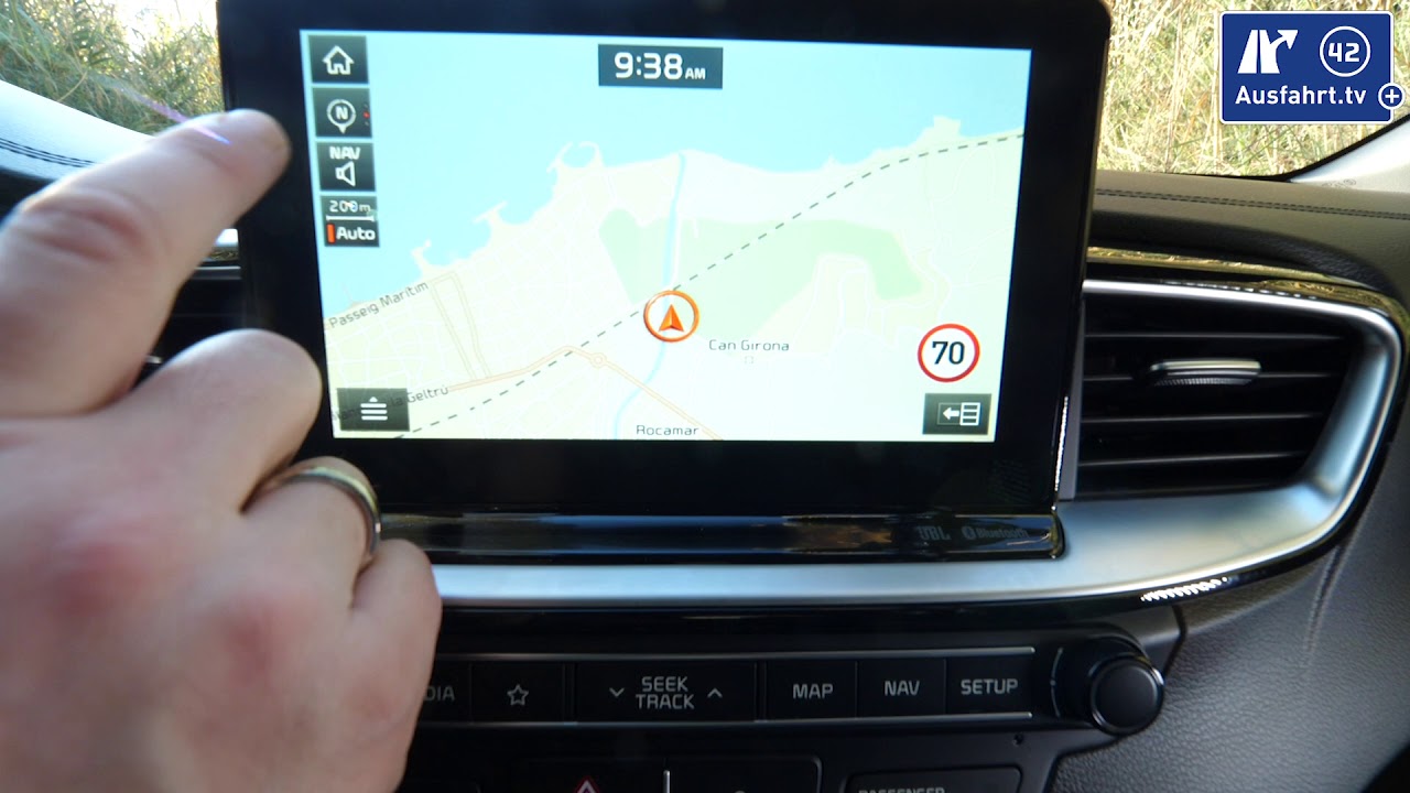 Kia Ceed   Kia ProCeed Infotainment Check