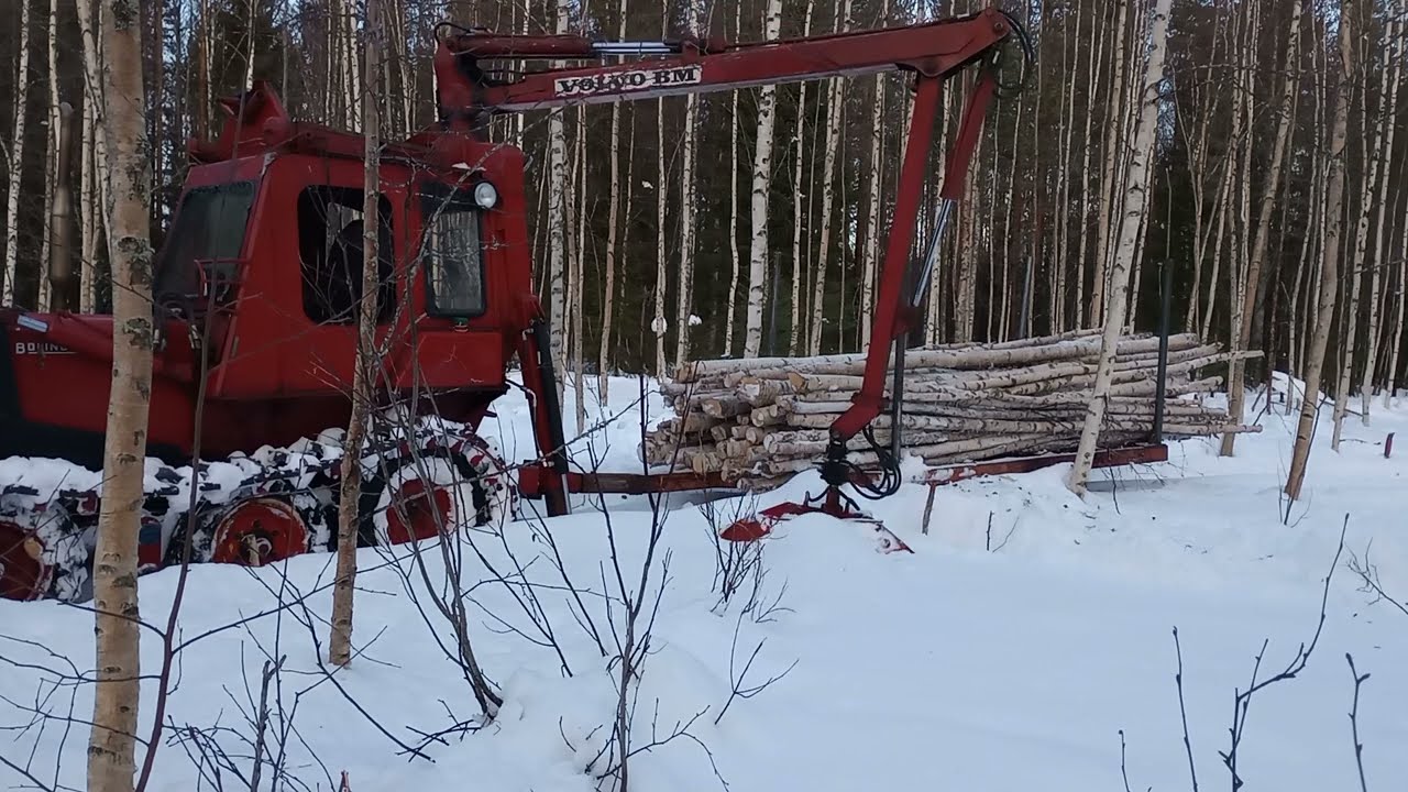 Januari 2024  Vedkörning med  BM Bamse ca 60 cm snö