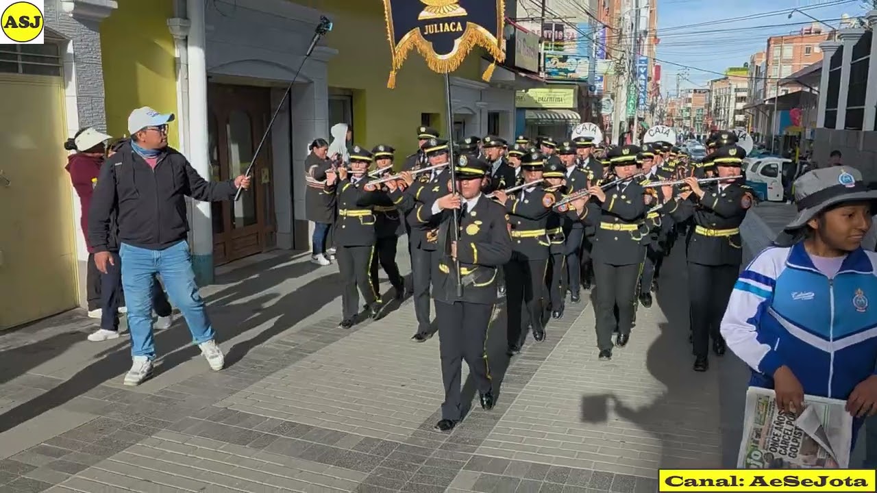 1ER PUESTO BANDA  ADV. TUPAC AMARU - Concurso bandas por el Bicentenario del Glorioso “San Carlos”.