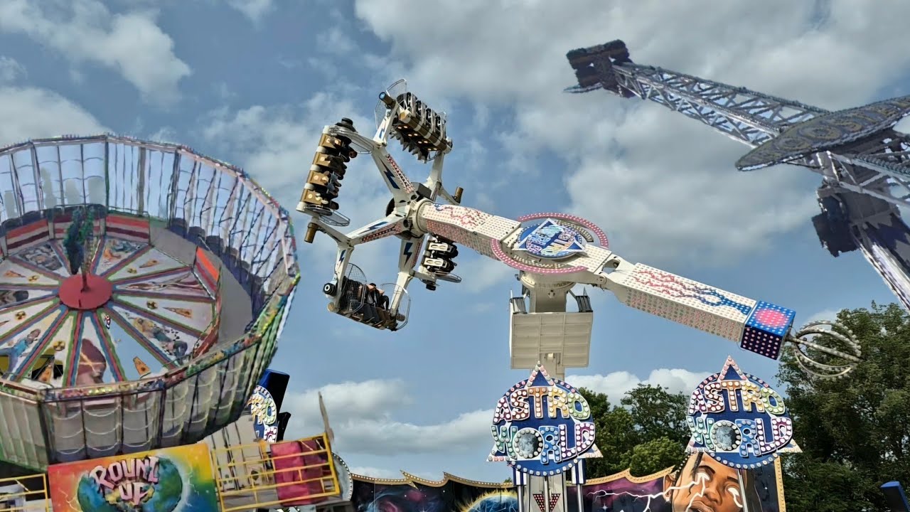 👩‍🌾 DECIZE 2025 : 1 km de FÊTE FORAINE pour 3000 habitants ? - 100% ATTRACTIONS