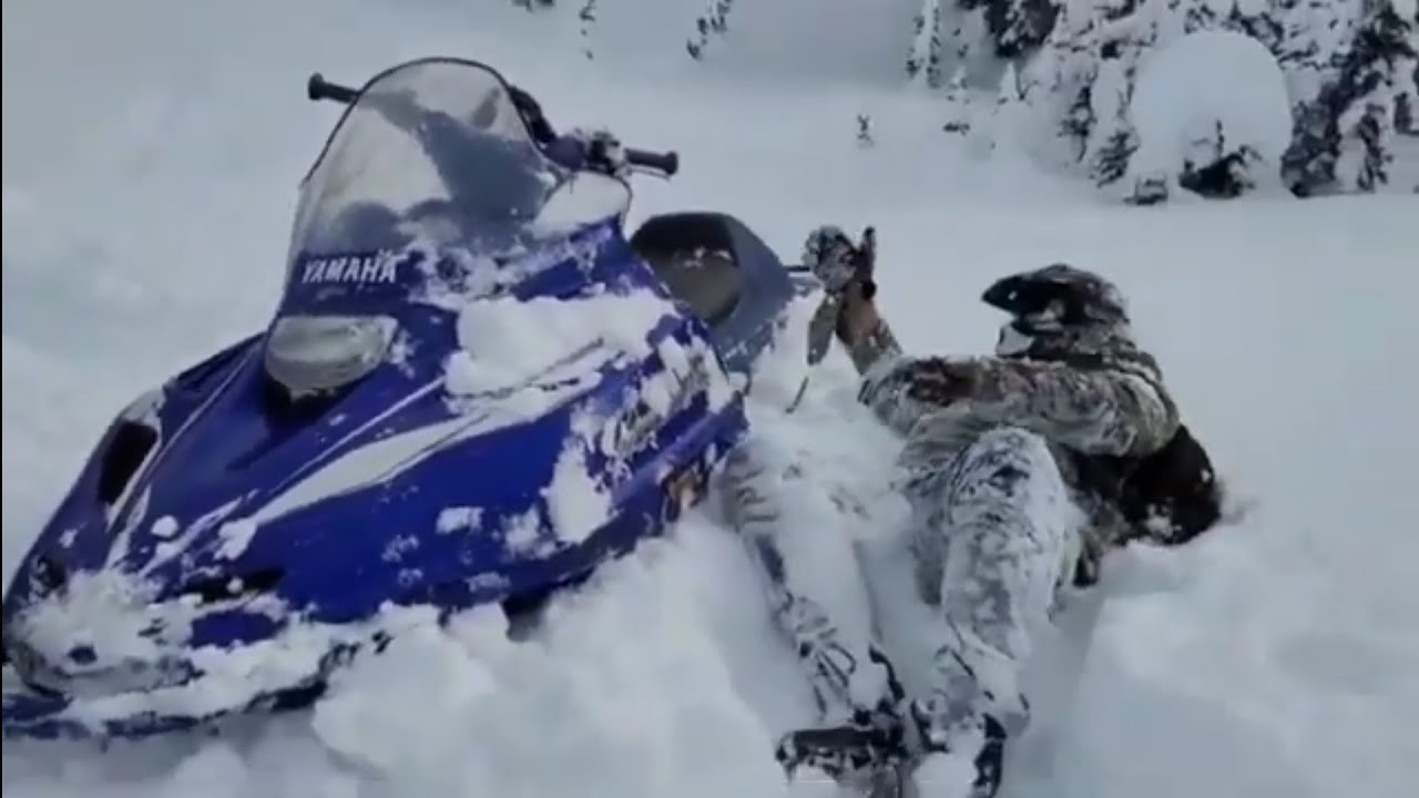 Vintage Yamaha Mountain Max 700 triple #angry #loud #sound