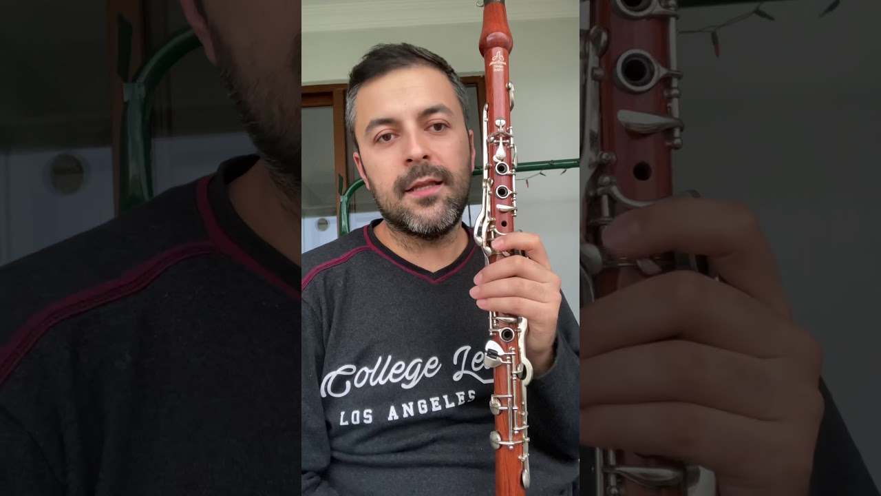 Klarnet çarpma teknikleri,klarneti düz üflemeye son.Süsle,tavrın olsun :)