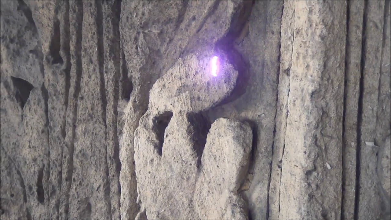 Nettoyage d'une sculpture encrassée - Laser Blaster