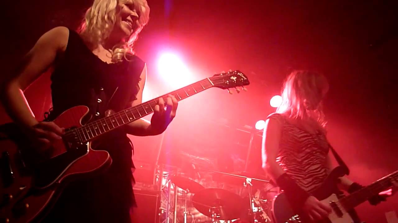 INDICA - Precious Dark - Live, PARIS 2010