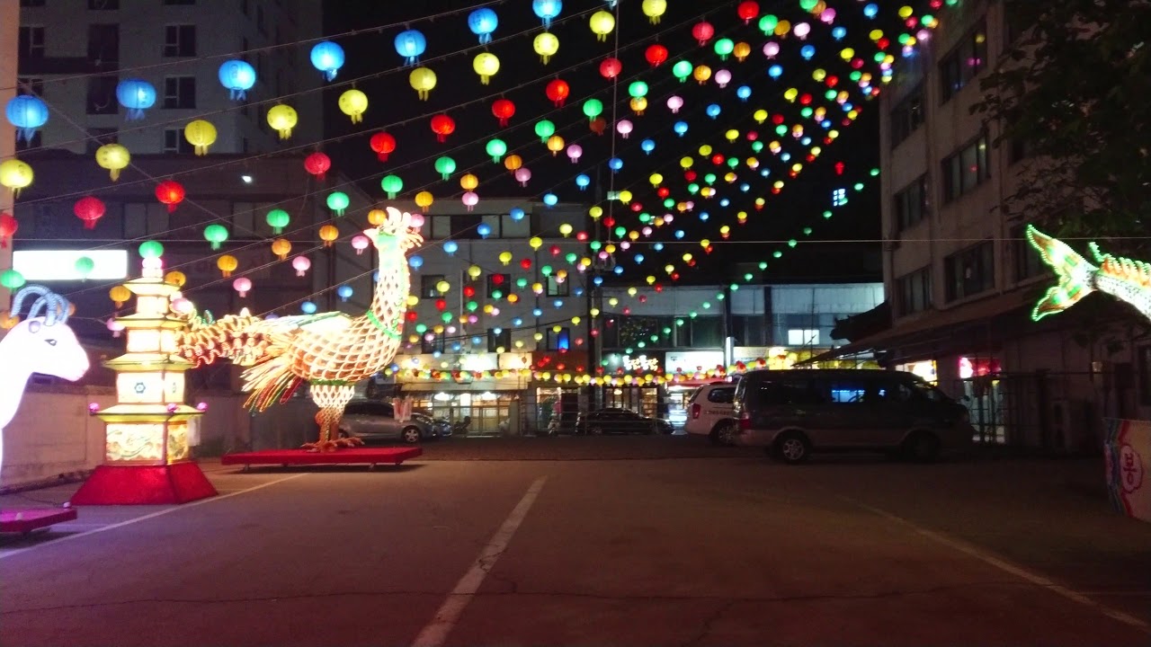 Buddha's Day in Seoul, Korea. День Будды в Сеуле, Корея. Hari Buddha di Seoul, Korea.