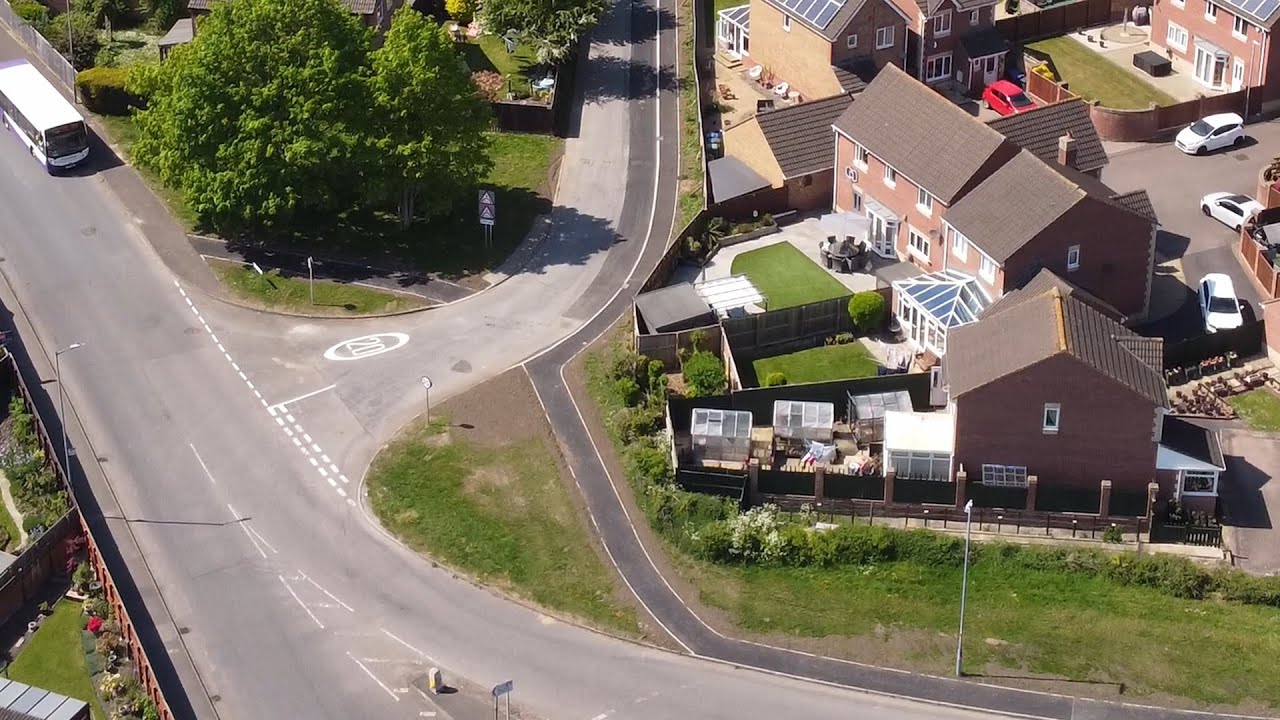 Frogmore Road, Westbury, pavement installation final part - 29/04/2025