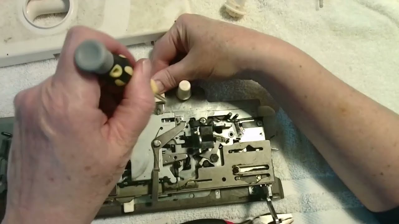 Deep Cleaning a Brother 930 Knitting Machine Part 1