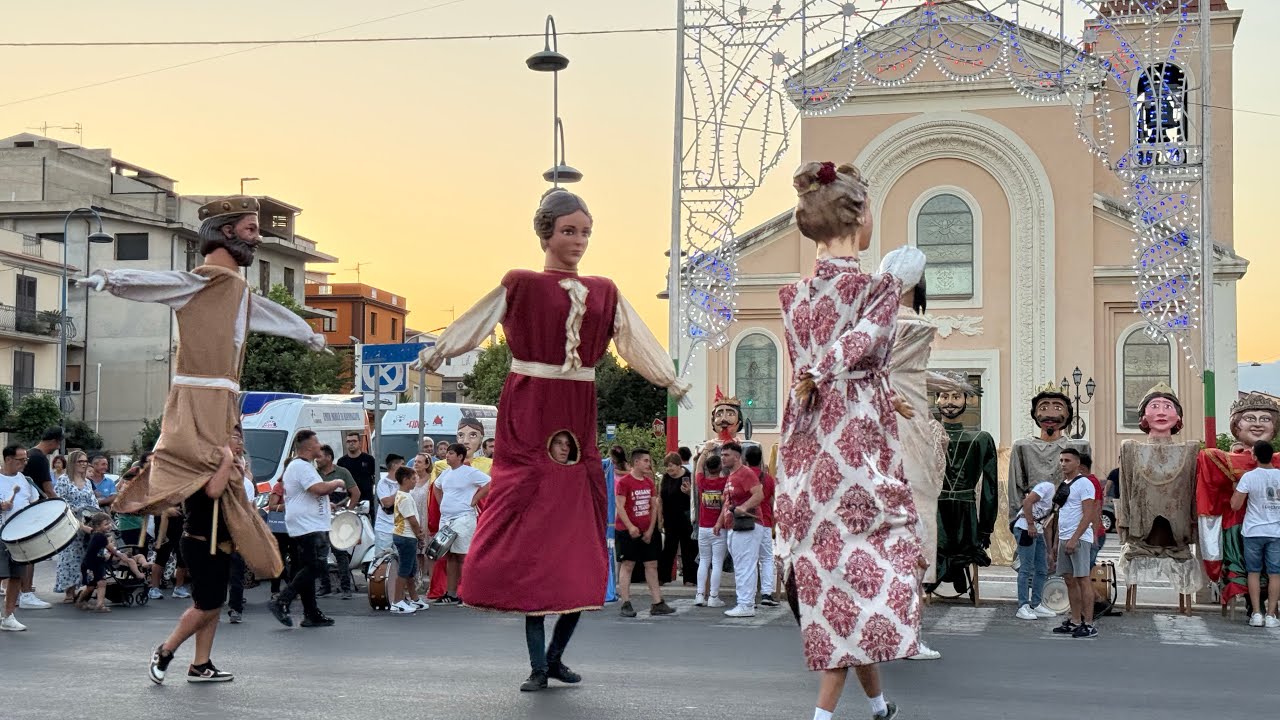 MARINA DI GIOIOSA JONICA - La "NOTTE BIANCA DEI GIGANTI 2025" Comitato "Ripartiamo da 100" - (by AC)