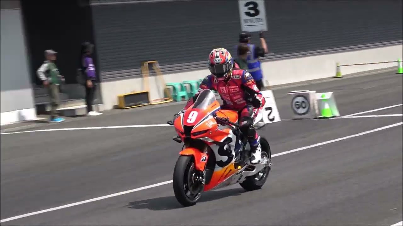 JSB1000のコースインを目の前でビューイング 2025年全日本ロードレース第4戦 もてぎ