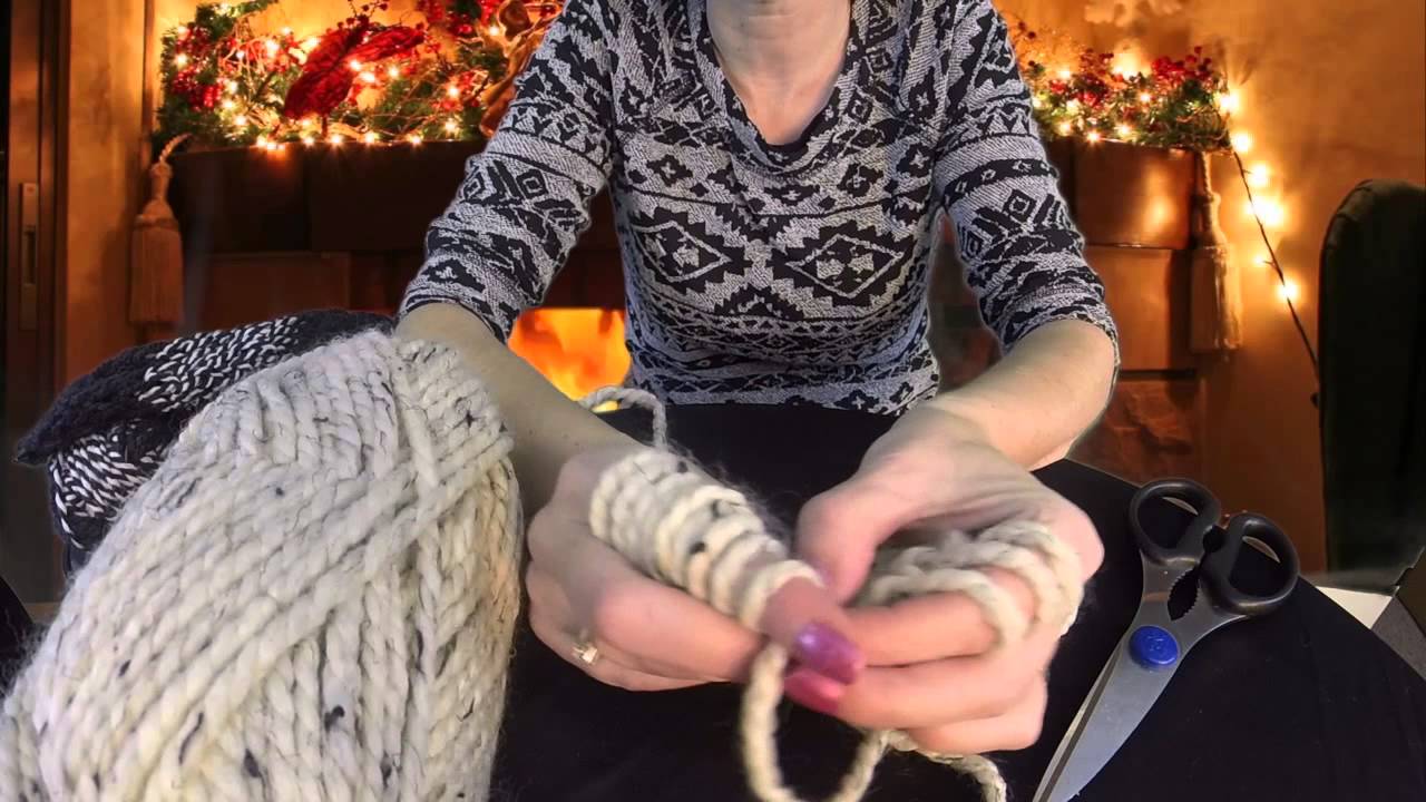 Finger Knitting Infinity Scarf