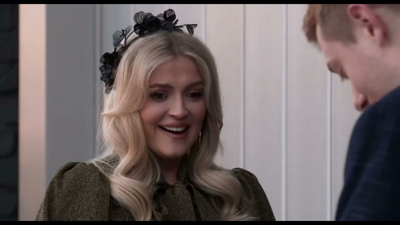 Bethany Platt: Coronation Street. (25th December 2024)