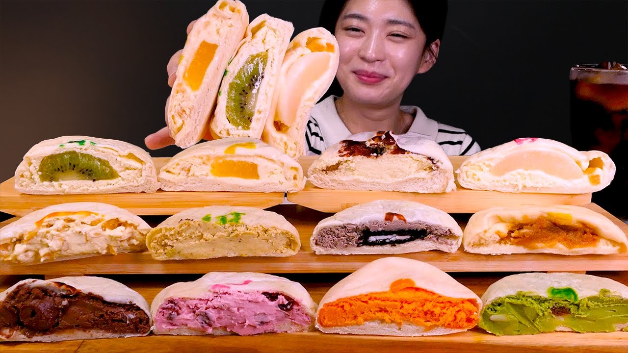 🍡이건 떡인가?!🥰정말 떡처럼 쫄깃한 크림 모찌빵 먹방❤ | Oreo, Tiramisu, Green tea, Chocolate Mochi bread ASMR Mukbang