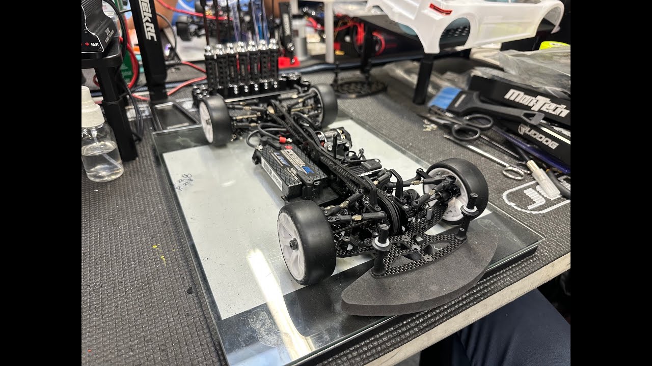 Mugen MTC 3 1/10 RC Touring Car Unboxing and Assembly