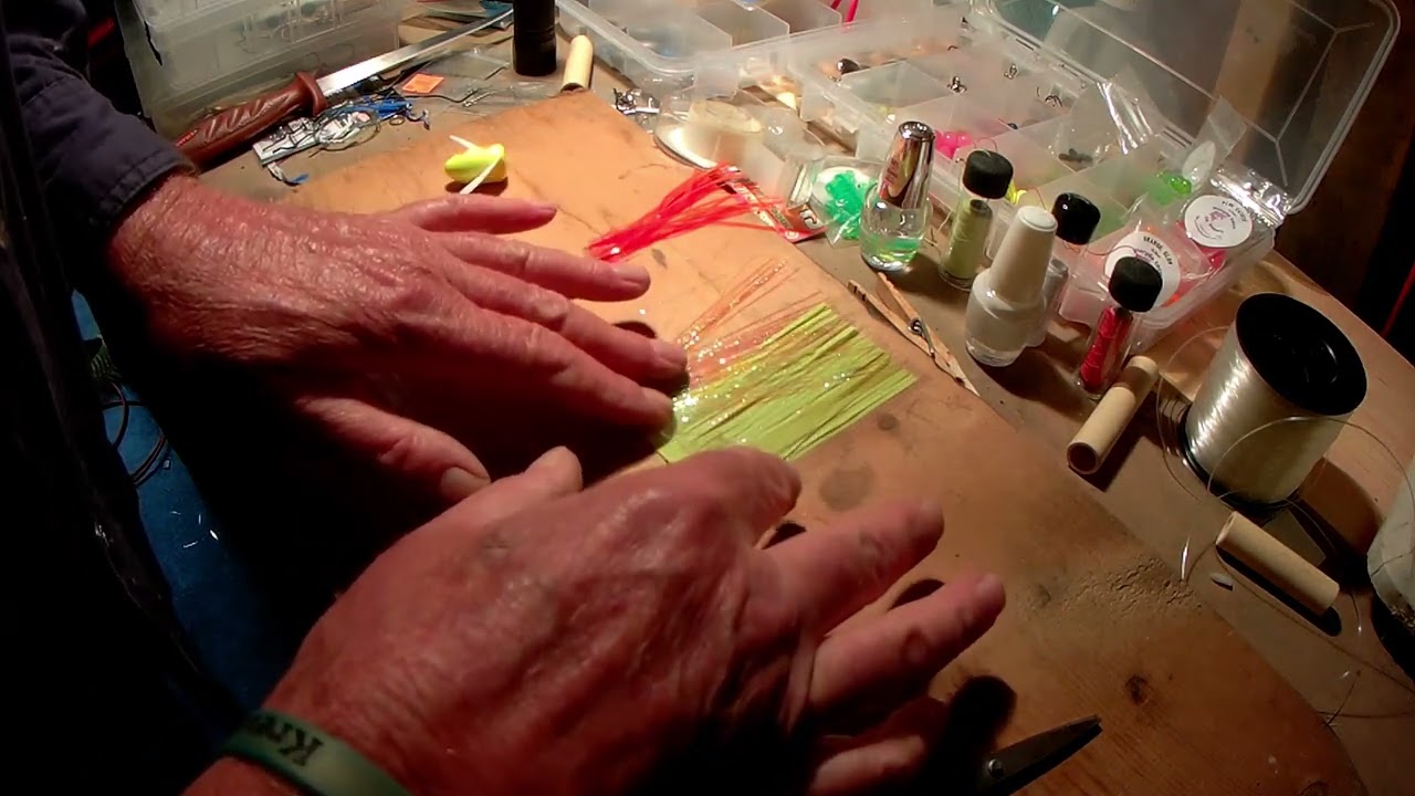 Use this Little tweak Catch more fish making mylar tinsel trolling flies out of the banded material