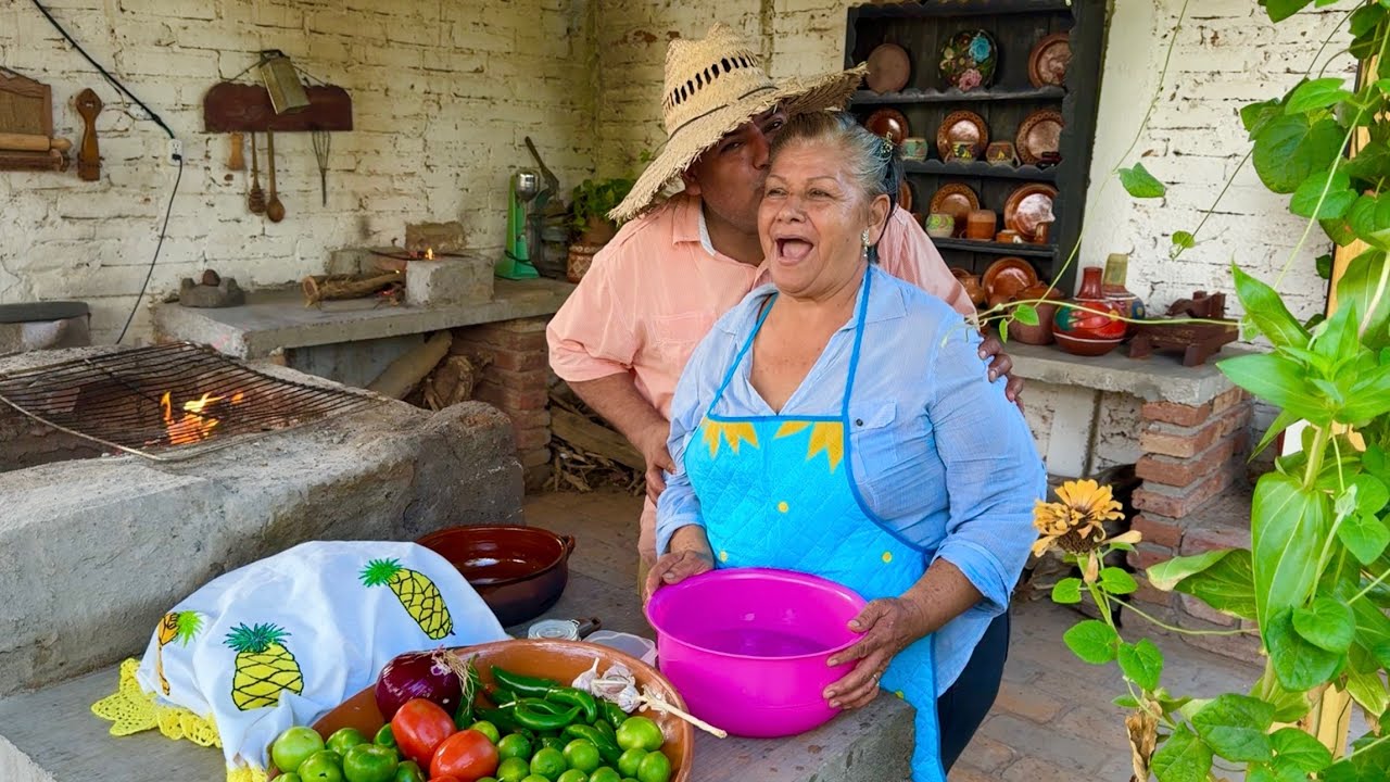 CHICHARRONES EN SALSA VERDE AL ESTILO DE MI TIERRA || AY NOMAS