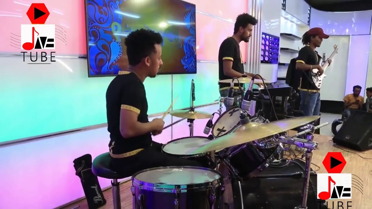 Tadese Bekele with AMBASSADOR Band live on walta tv at yene kidame